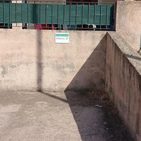 Bilocale Con Veranda E Posto Auto Privato *